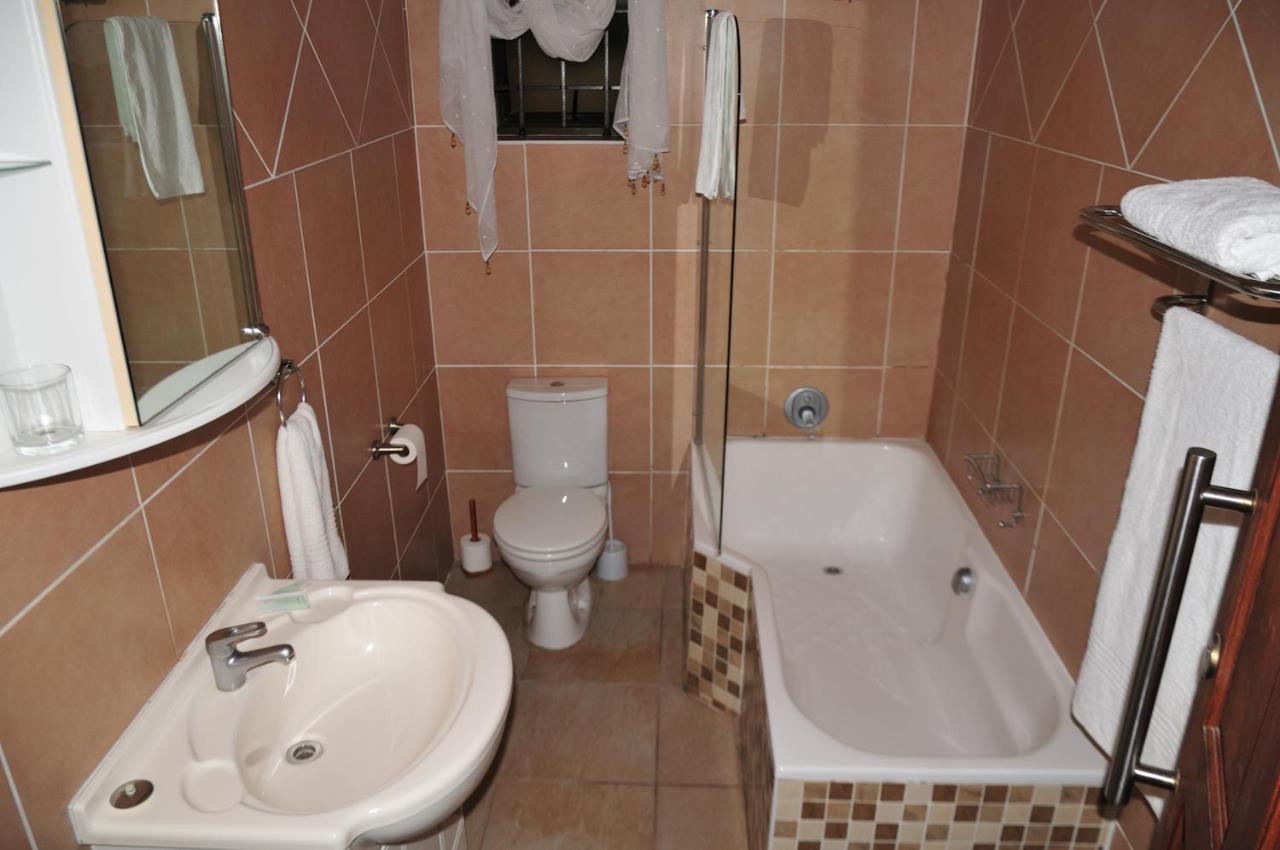 Mi Casa Guest House Uitenhage Екстер'єр фото