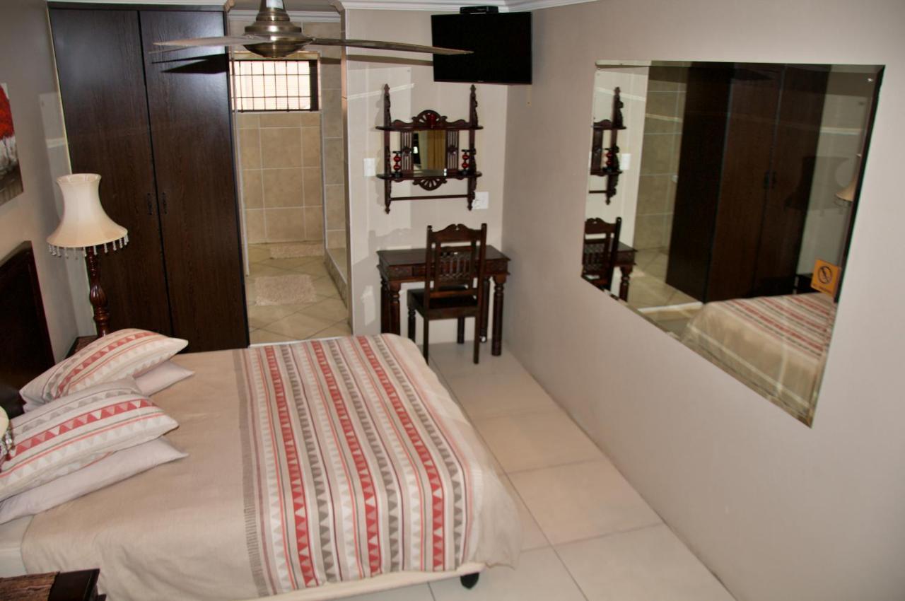 Mi Casa Guest House Uitenhage Екстер'єр фото